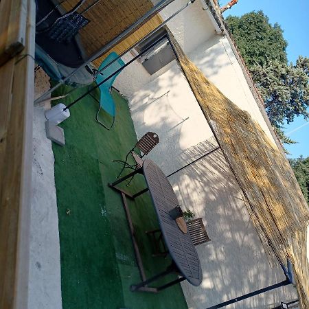 Andre Ollioules Exterior foto